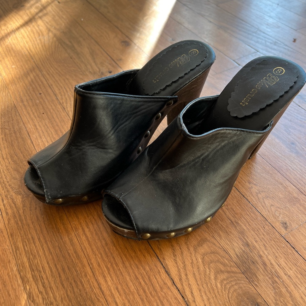 Clogs - Picture 7 of 9